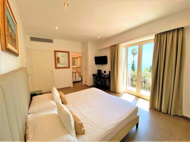 Hotel Paradiso 4*