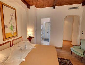 Hotel Paradiso