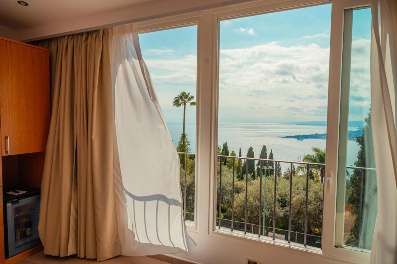 Paradiso 4*